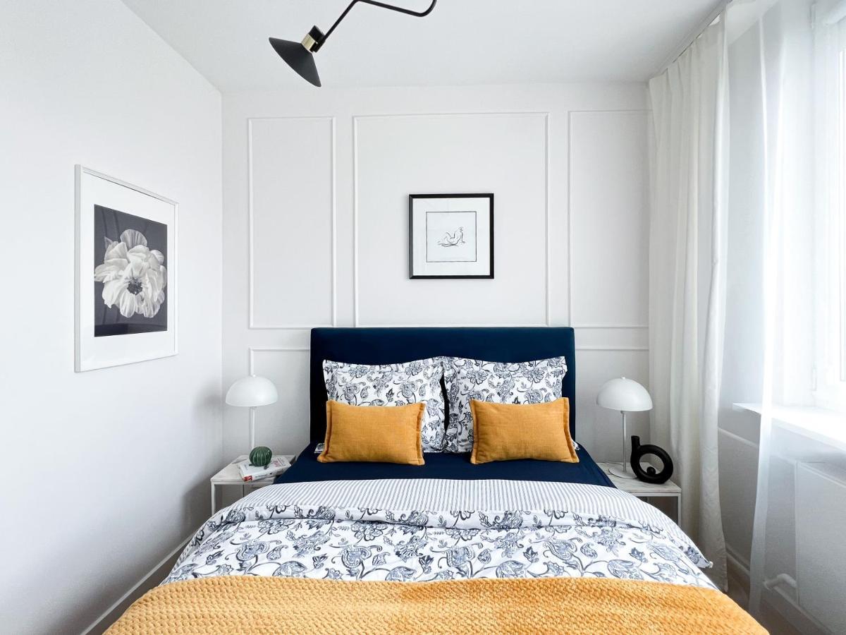 Stylowy Apartament Przy Metrze Varsó Kültér fotó