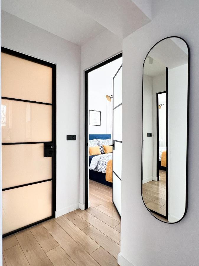 Stylowy Apartament Przy Metrze Varsó Kültér fotó