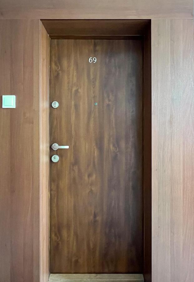 Stylowy Apartament Przy Metrze Varsó Kültér fotó